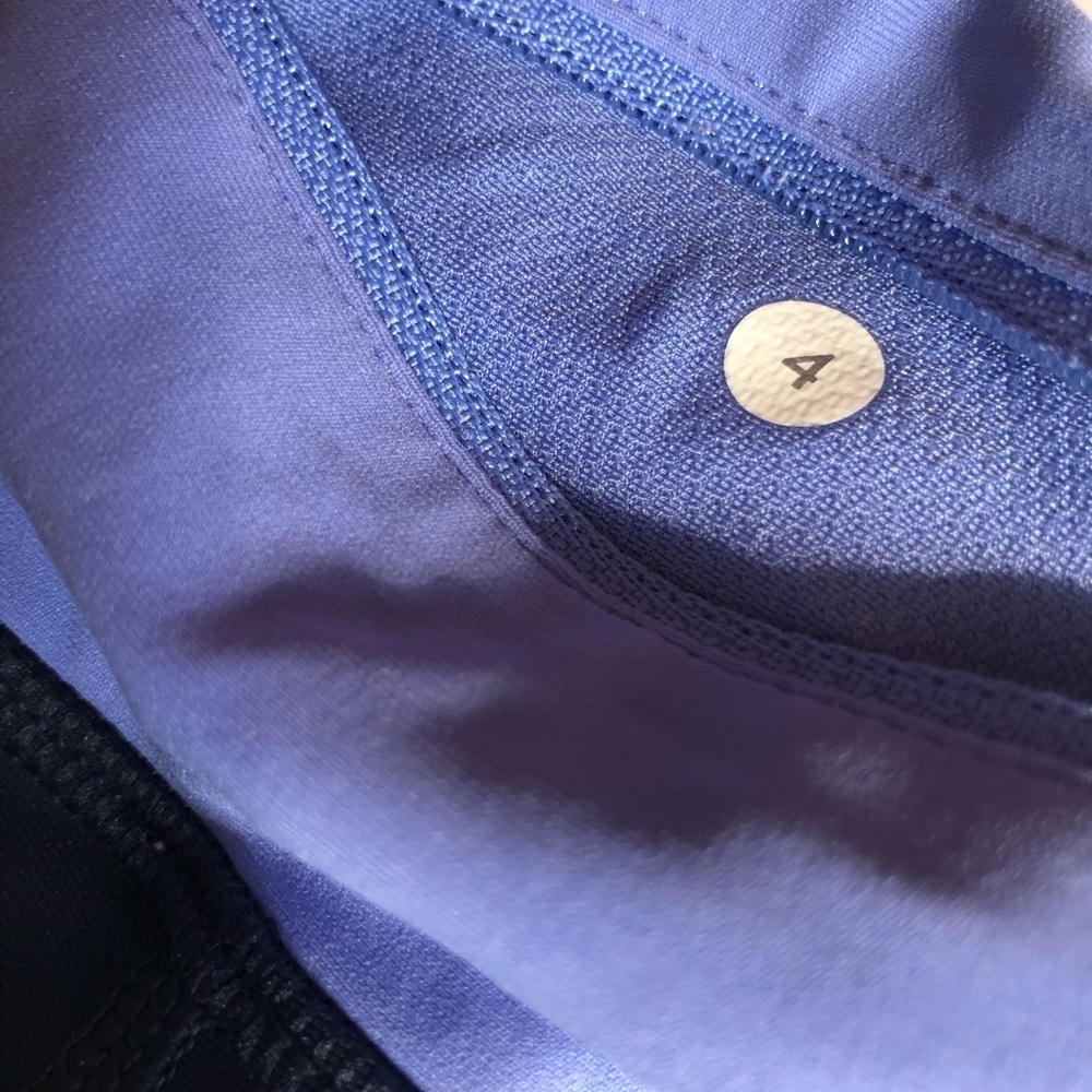 Lululemon Tight Stuff Crop inkwell lullaby size 4 - Picture 2 of 8